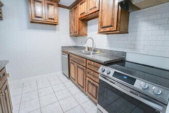 1255 Witte Rd in Houston, TX - Building Photo - Building Photo