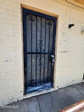2526 Yandell Dr in El Paso, TX - Building Photo - Building Photo
