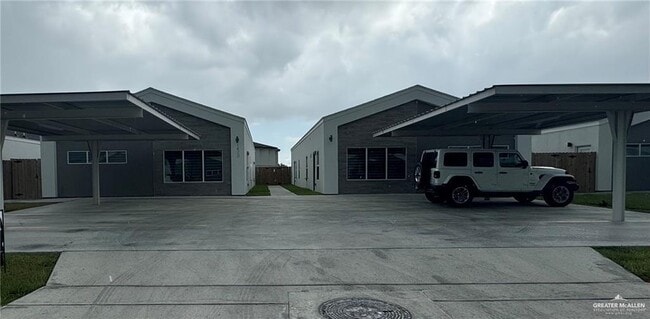 property at 1420 E Hibiscus Ave