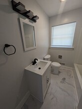 458 22nd Ave NE in Hickory, NC - Building Photo - Building Photo