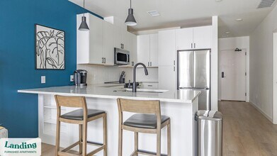 955 Bannock St, Unit 811 in Denver, CO - Building Photo - Building Photo