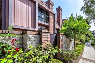 4425 Alla Rd, Unit #5 in Marina Del Rey, CA - Foto de edificio - Building Photo