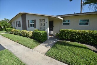 2572 Emory Dr W in West Palm Beach, FL - Building Photo - Building Photo