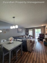 1900 Shenandoah Ct in Plymouth, MN - Building Photo - Building Photo