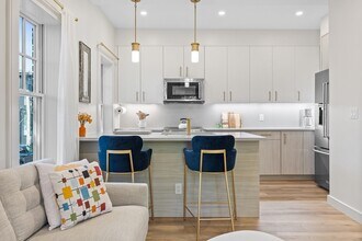 46 Lancaster Terrace in Brookline, MA - Building Photo - Building Photo