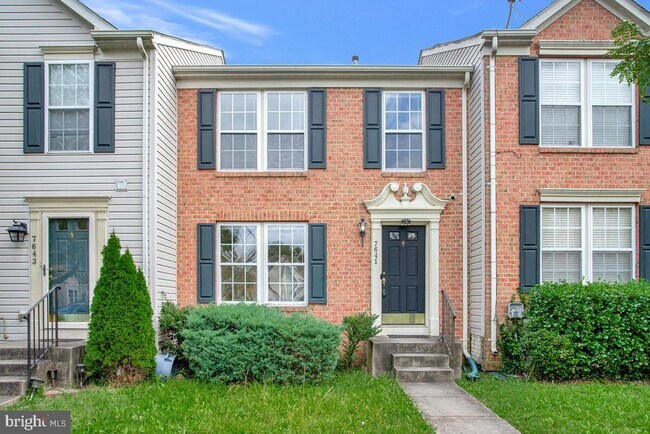 7641 Fairbrook Rd in Woodlawn, MD - Building Photo - Building Photo