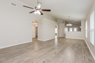 6610 Northhaven Ct in Riverview, FL - Building Photo - Building Photo