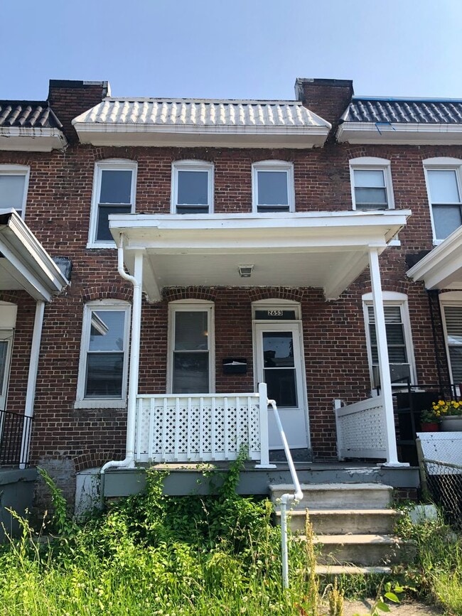 property at 2653 Lauretta Ave