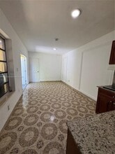 100 NW 64th Ct in Miami, FL - Building Photo - Building Photo