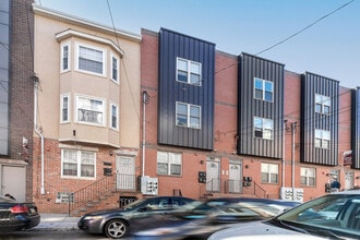 1816 N 17th St, Unit A in Philadelphia, PA - Building Photo - Building Photo