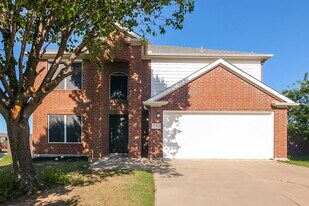 1006 Zachary Dr in Arlington, TX - Building Photo