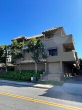 6033 Estelle St in San Diego, CA - Building Photo - Building Photo
