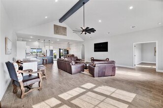 1040 Cloudy Ct in Weatherford, TX - Building Photo - Building Photo