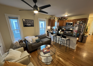 42 Gorham St, Unit 1 in Cambridge, MA - Building Photo - Building Photo