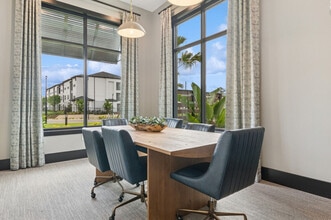 Ascend Reunion Crossing in Kissimmee, FL - Foto de edificio - Building Photo