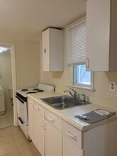 94 Bacon St in Waltham, MA - Building Photo - Building Photo