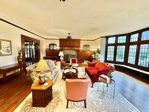 3085 Fairmount Blvd in Cleveland Heights, OH - Building Photo - Building Photo