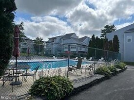 211 Park Pl Dr in Cherry Hill Township, NJ - Building Photo