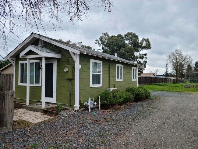 property at 1660 Jennings Ave