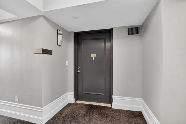 120 SE 5th Ave in Boca Raton, FL - Foto de edificio - Building Photo