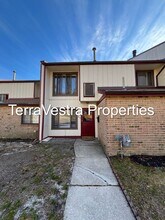 610 Timber Creek Rd in Lindenwold, NJ - Building Photo - Building Photo