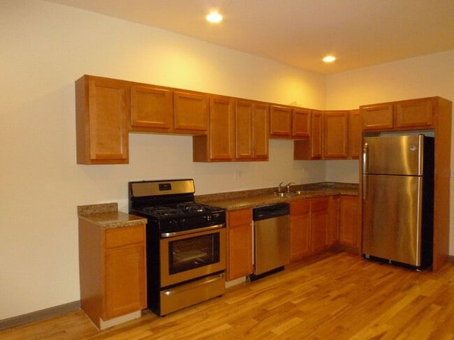 1366 N Hamlin Ave, Unit 1 in Chicago, IL - Foto de edificio - Building Photo