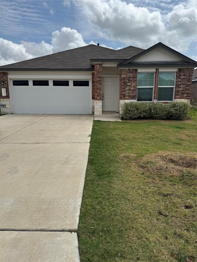 property at 332 Escondido Cir