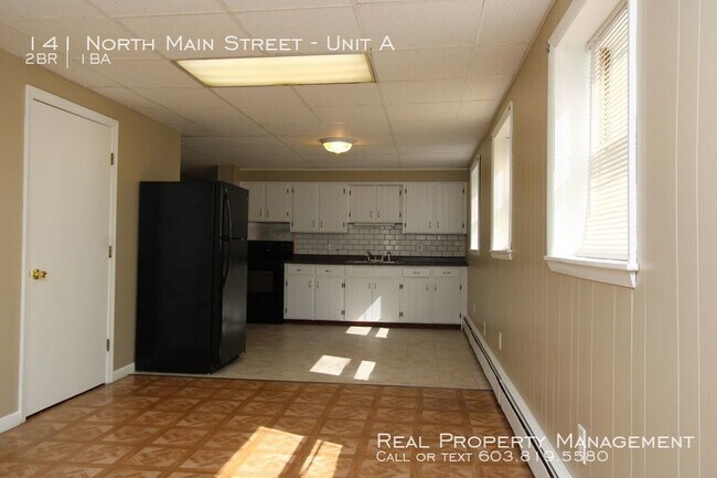 141 N Main St-Unit -Unit A in Rochester, NH - Foto de edificio - Building Photo