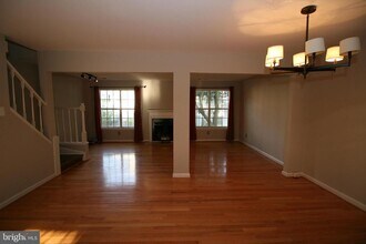114 Barnsfield Ct in Gaithersburg, MD - Building Photo - Building Photo
