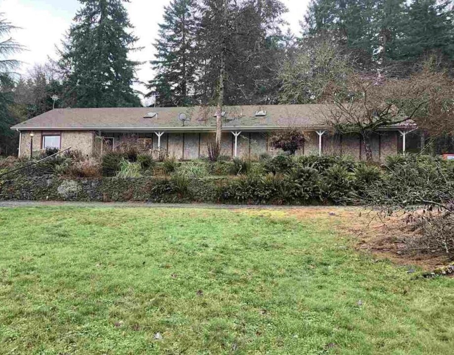 7757 Sherman Rd SE in Aumsville, OR - Building Photo