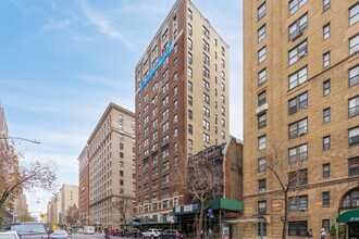 240 West End Ave in New York, NY - Building Photo - Building Photo