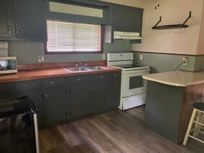 532a N Fulton St in Florence, AL - Building Photo - Building Photo