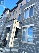 541 Vine Cliff Blvd in Markham, ON - Building Photo - Building Photo