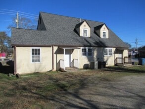 1404 Maple St in Carrollton, GA - Building Photo - Building Photo