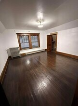 61 Kimberly Ave in Springfield, MA - Foto de edificio - Building Photo