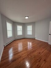 78 Hollis St in Worcester, MA - Building Photo - Building Photo