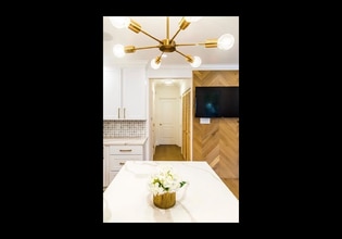 1454 N Clybourn Ave in Burbank, CA - Building Photo - Building Photo