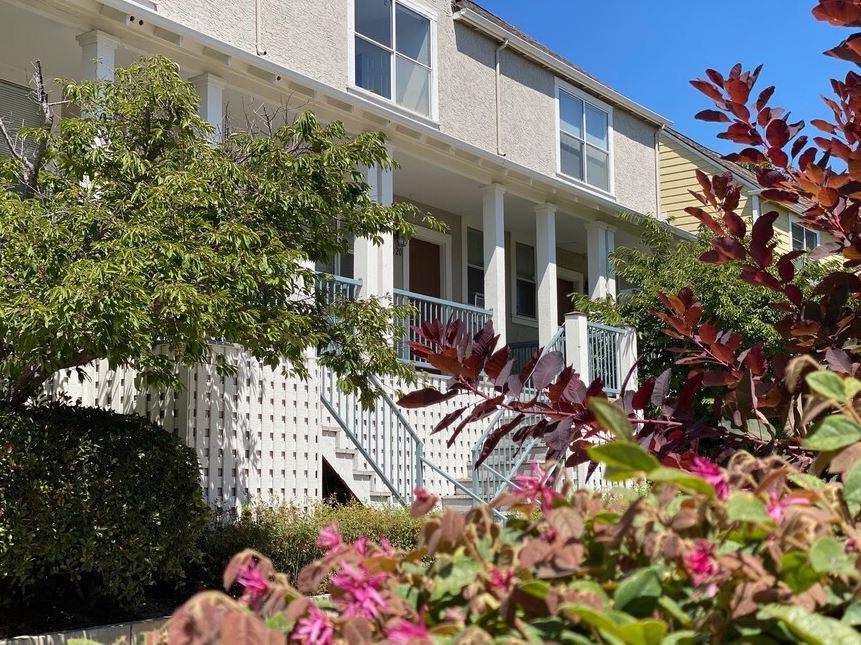 Westmont Townhomes in Santa Cruz, CA - Foto de edificio