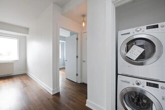 100 Maspeth Ave in Brooklyn, NY - Building Photo - Building Photo