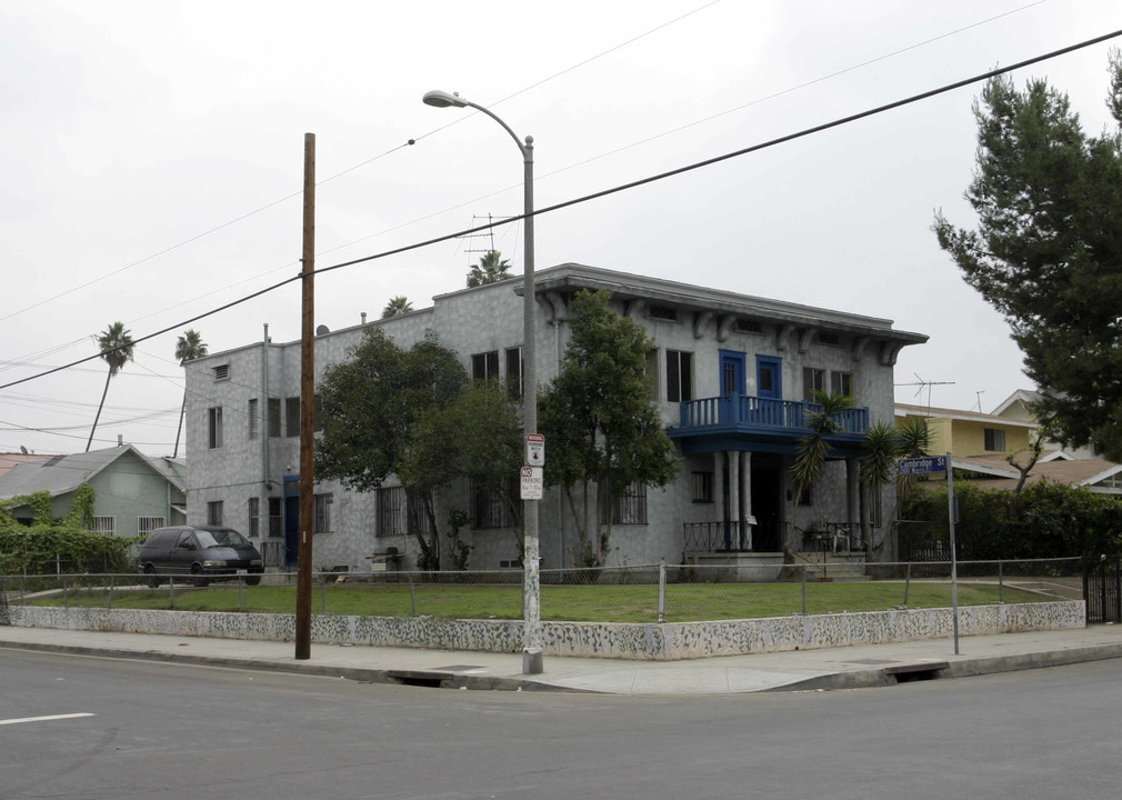 1550-1552 S Hobart Blvd in Los Angeles, CA - Foto de edificio