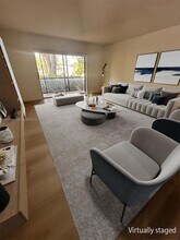 709 Gardens Dr, Unit 102 in Pompano Beach, FL - Foto de edificio - Building Photo