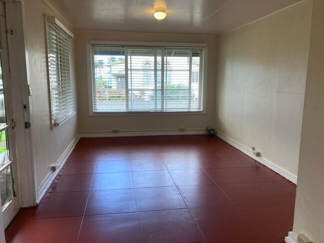 10 Ululani St in Hilo, HI - Building Photo - Building Photo