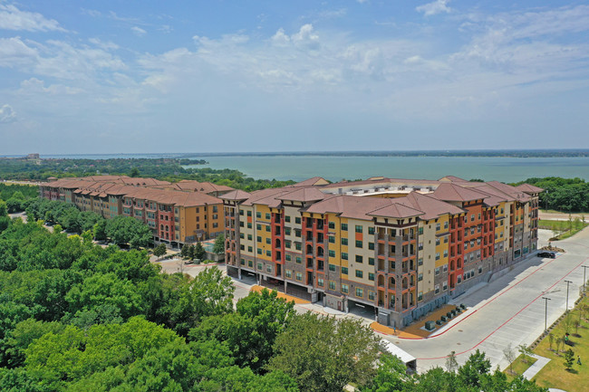 Lakeview Apartments