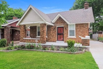 898 N Evergreen St in Memphis, TN - Building Photo - Building Photo