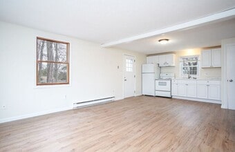 70-72 Sunnyslope Ave in Agawam, MA - Building Photo - Building Photo