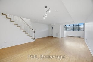 3314 Yonge St in Toronto, ON - Building Photo