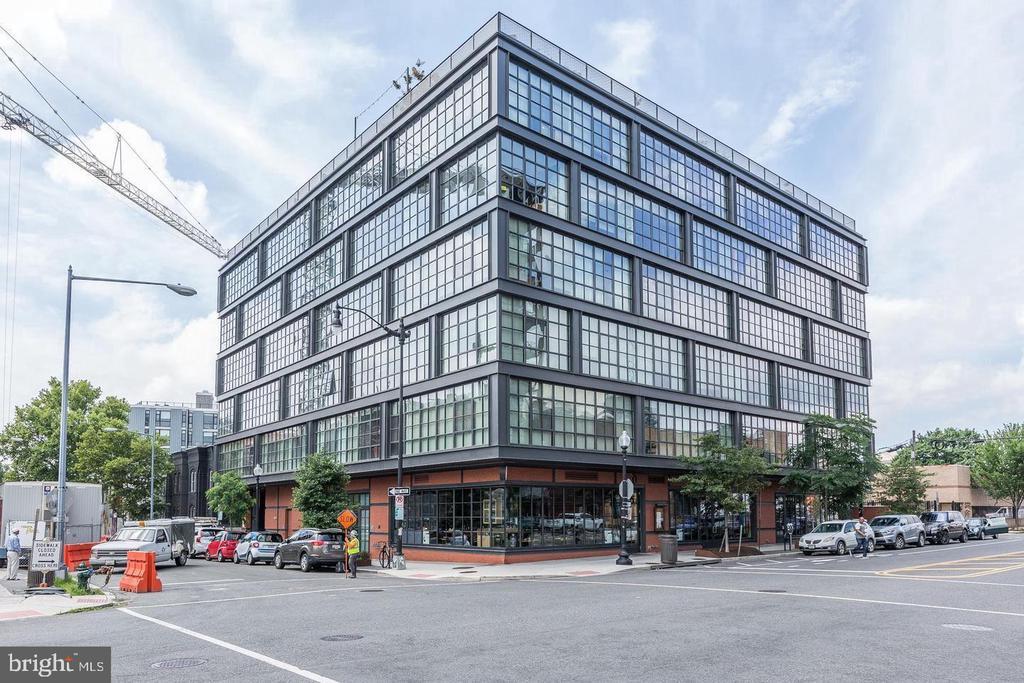 2030 8th St NW in Washington, DC - Building Photo