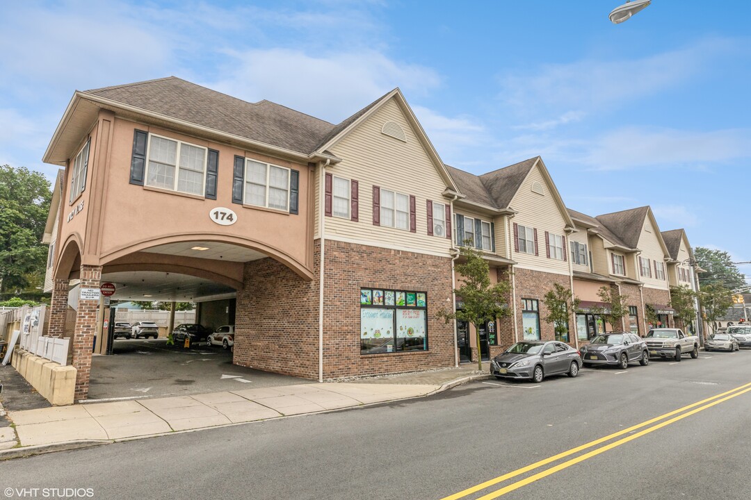 Nutley Village Apartments in Nutley, NJ - Building Photo