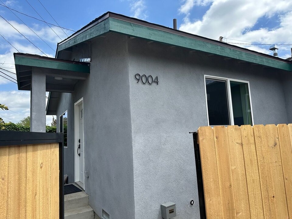 9004 Amsdell Ave in Whittier, CA - Foto de edificio