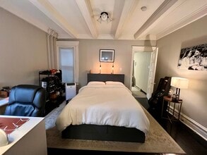 228 S Madison St, Unit 1 in Allentown, PA - Foto de edificio - Building Photo